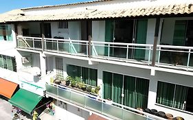 Suite 203 tv, frigobar, banheiro privativo, decorada, área de alimentação